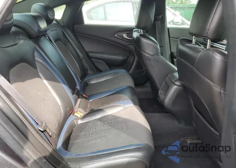 2016 Chrysler 200 S z USA, uszkodzony, nr VIN 1C3CCCBB9GN178785